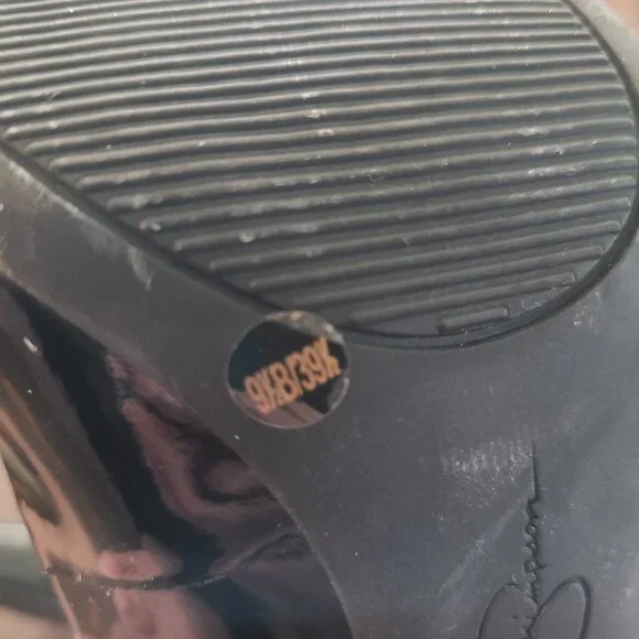 Jessica Simpson black pumps 9.5M - Picture 2 of 7